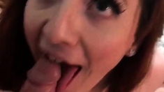 amateur blowjob cumshot finish in her mouth