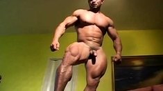 Str8 bodybuilder flexing nude